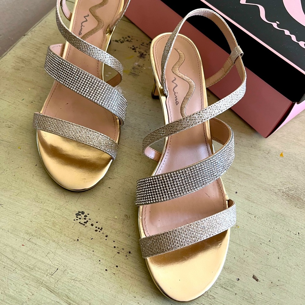 Gold/rhinestone Nina dress sandals size 9